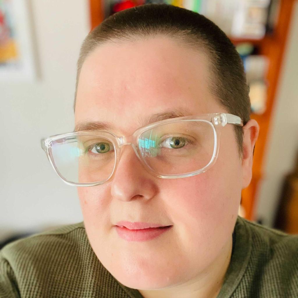 author headshot of Emma